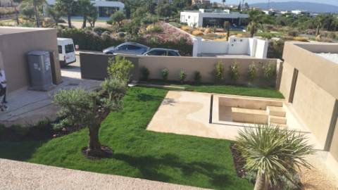 Moradia T4+1 Contemporânea com Spa e Piscina Panorâmica | Arquitetura de Autor na Meia Praia