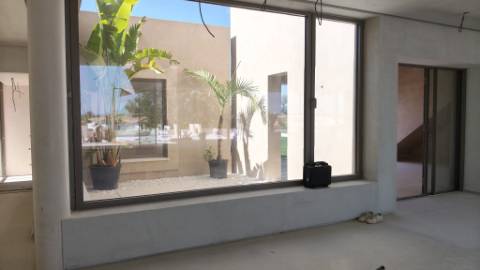 Moradia T4+1 Contemporânea com Spa e Piscina Panorâmica | Arquitetura de Autor na Meia Praia