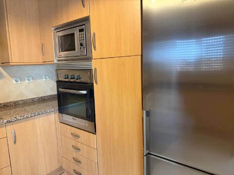 Apartamento T2 na Baixa / Centro de Setúbal - Av dos Combatentes da Grande Guerra