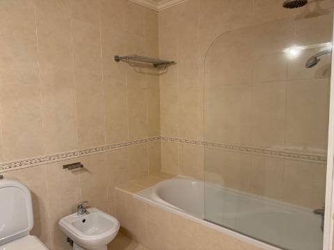 Apartamento T2 na Baixa / Centro de Setúbal - Av dos Combatentes da Grande Guerra