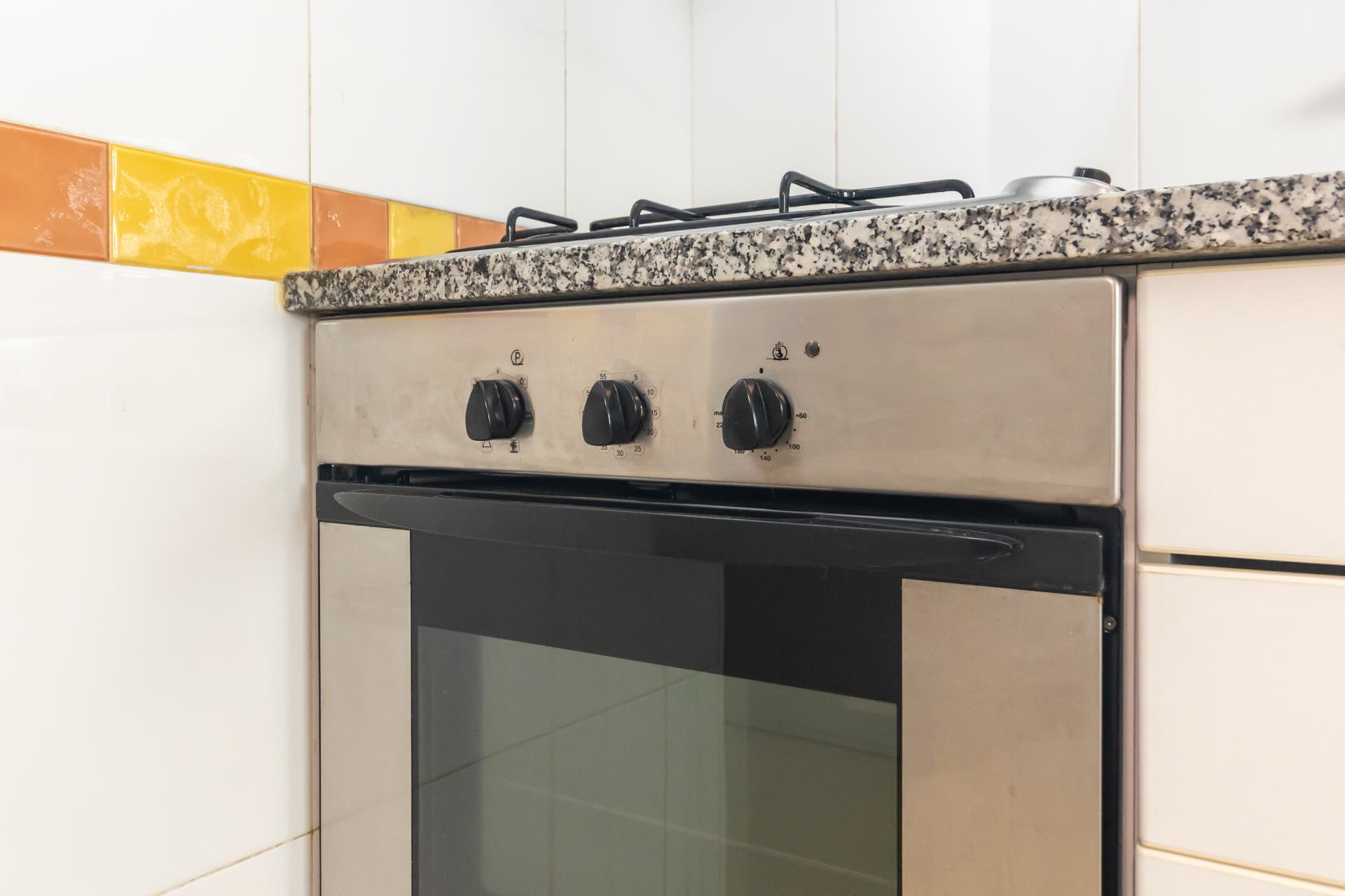 Apartamento T2 com elevador, parqueamento e arrecadação nas Manteigadas