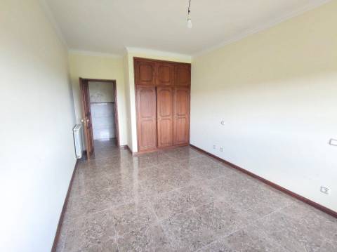 Apartamento T3 em Carregosa
