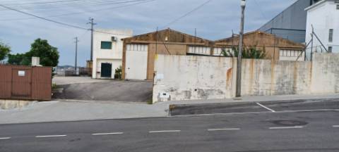 Armazém para Indústria em Lourosa, Santa Maria da Feira