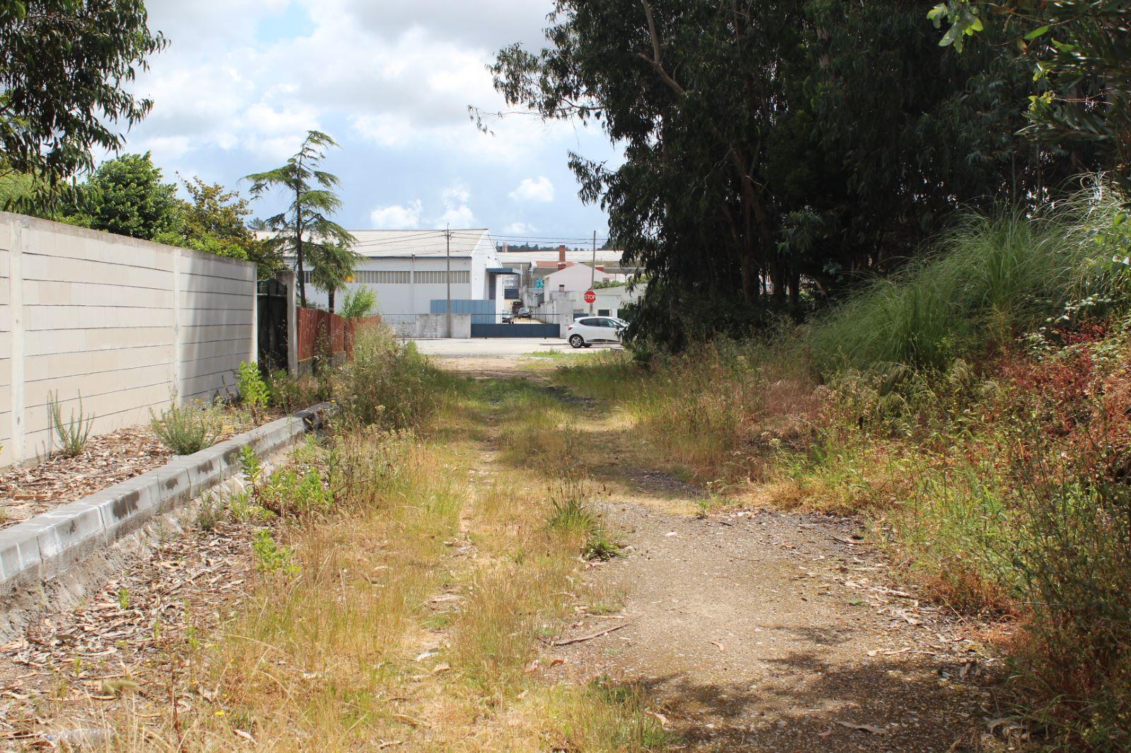 Terreno para construção com 4.080 m2 em Rio Meão