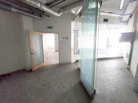 Loja em Aveiro - Com Cave