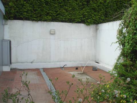 Edifício de Escritórios / Atividade industrial / Armazém em Cortegaça