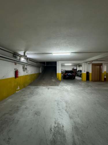Lugares de garagem no centro de São João da Madeira