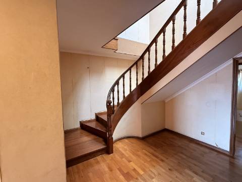 Duplex T4 em São João da Madeira