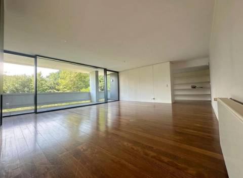 Apartamento T4 em Vilar do Paraíso
