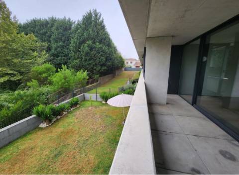 Apartamento T4 em Vilar do Paraíso
