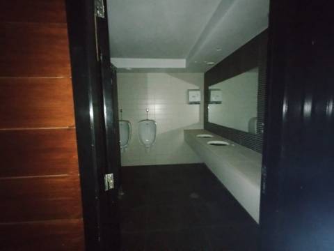 Pavilhão/Discoteca em Aradas