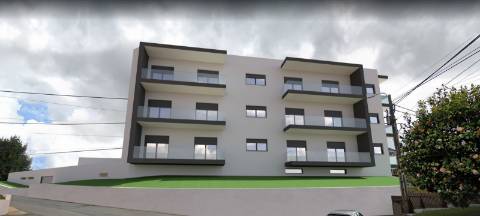 Apartamento T3 novo com varanda e garagem - Nogueira do Cravo
