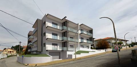 Apartamento T2 novo com varanda e garagem - Nogueira do Cravo