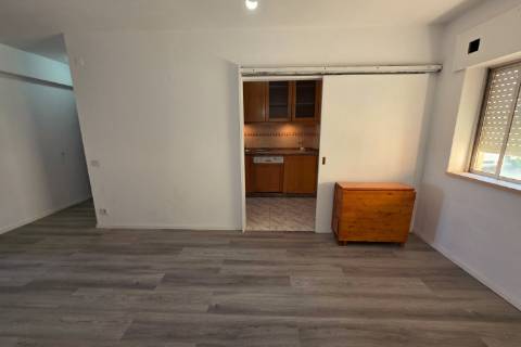 Apartamento T2 Renovado em São João da Madeira