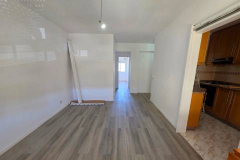 Apartamento T2 Renovado em São João da Madeira