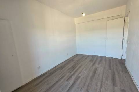 Apartamento T2 Renovado em São João da Madeira