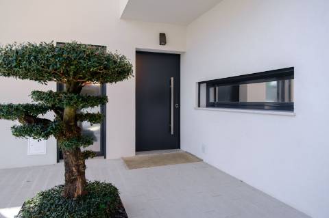 || Moradia de Luxo || T4 com Piscina || Aroeira ||