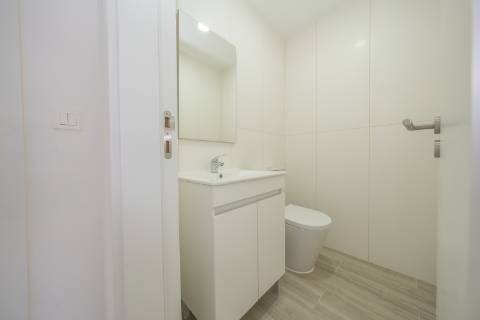| T3 DUPLEX REMODELADO | 100M DA PRAIA | COSTA DA CAPARICA |