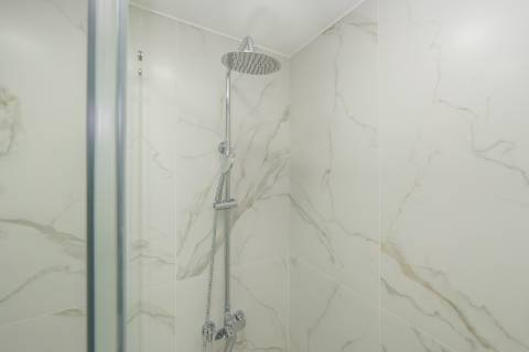 | T3 DUPLEX REMODELADO | 100M DA PRAIA | COSTA DA CAPARICA |