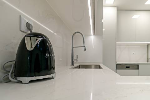 Viva o Sonho em Carcavelos: Luxuoso T3+1 em Duplex com Varandas e Mezanine!