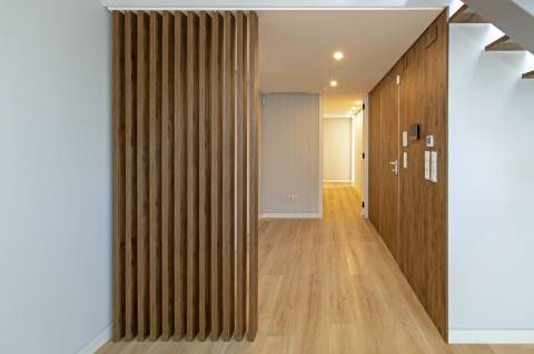 Elegância e Conforto num Duplex T3+1 com Mezanine em Carcavelos - O Espaço dos Seus Sonhos