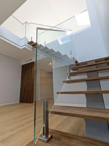 Elegância e Conforto num Duplex T3+1 com Mezanine em Carcavelos - O Espaço dos Seus Sonhos