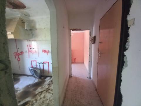 Apartamento T1 EM REMODELAÇÃO TOTAL no Coração da Baixa da Banheira