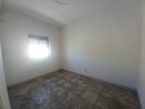 Oportunidade de Investimento | APARTAMENTO T1 | Baixa da Banheira