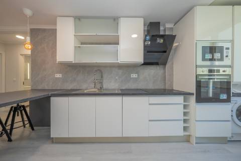 | Apartamento T2 | REMODELADO | Benfica |