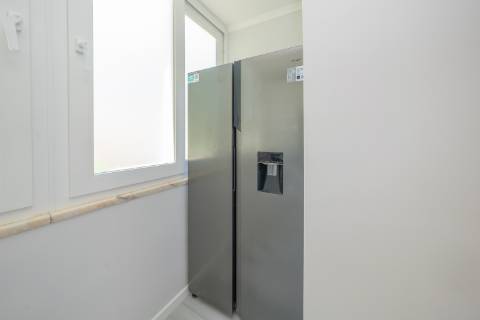| Apartamento T2 | REMODELADO | Benfica |