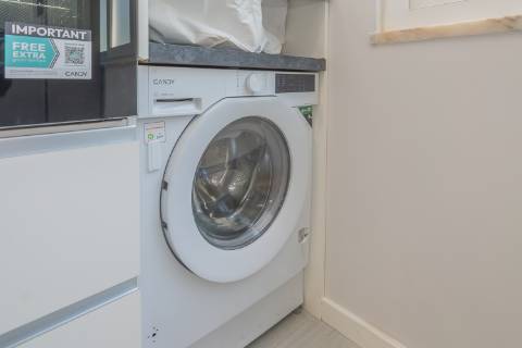 | Apartamento T2 | REMODELADO | Benfica |