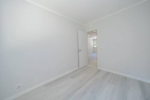 | Apartamento T2 | REMODELADO | Benfica |