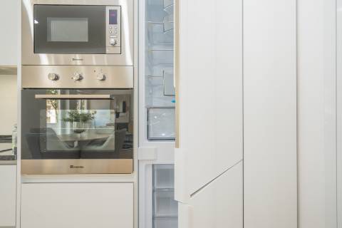 | Apartamento T3 | REMODELADO | SUÍTE | Rua República da Bolívia |