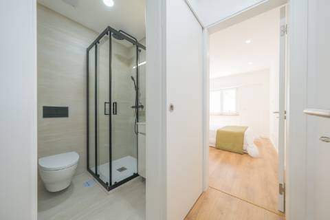| Apartamento T3 | REMODELADO | SUÍTE | Rua República da Bolívia |