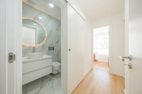 | Apartamento T3 | REMODELADO | SUÍTE | Rua República da Bolívia |