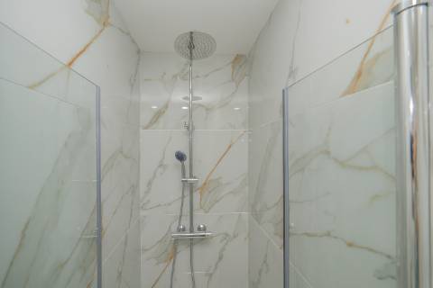| Apartamento T3 | REMODELADO | SUÍTE | Rua República da Bolívia |