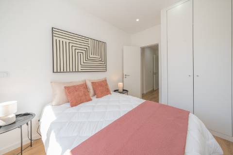 | Apartamento T3 | REMODELADO | SUÍTE | Rua República da Bolívia |