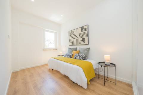 | Apartamento T3 | REMODELADO | SUÍTE | Rua República da Bolívia |