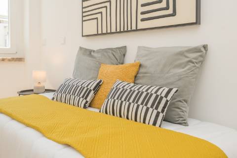 | Apartamento T3 | REMODELADO | SUÍTE | Rua República da Bolívia |
