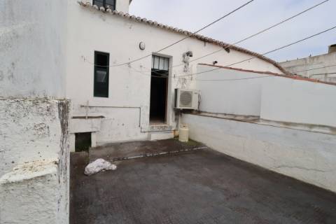 Apartamento T3 Duplex no Centro de Angra do Heroísmo