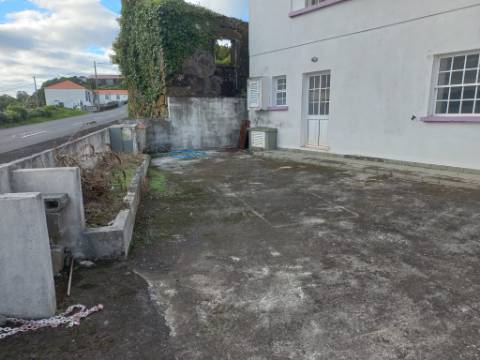 Apartamento T1 com VISTA MAR na Calheta ilha de São Jorge