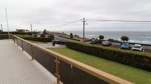 MORADIA ISOLADA COM VISTA MAR DIRETA