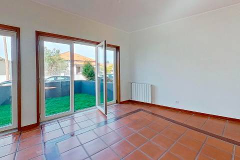 Moradia T3 perto da praia - Arcozelo