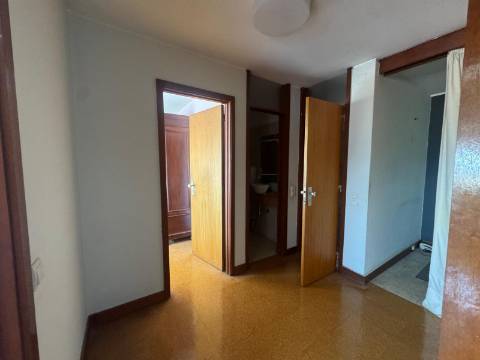 Duplex T3 com terraço e vistas de rio - Praça das Flores, Porto
