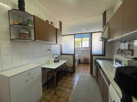 Duplex T3 com terraço e vistas de rio - Praça das Flores, Porto