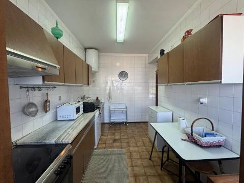 Duplex T3 com terraço e vistas de rio - Praça das Flores, Porto