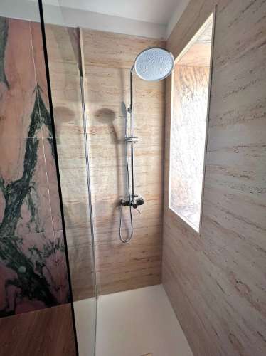 T2 Remodelado em Ramalde com Garagem e Arrumos