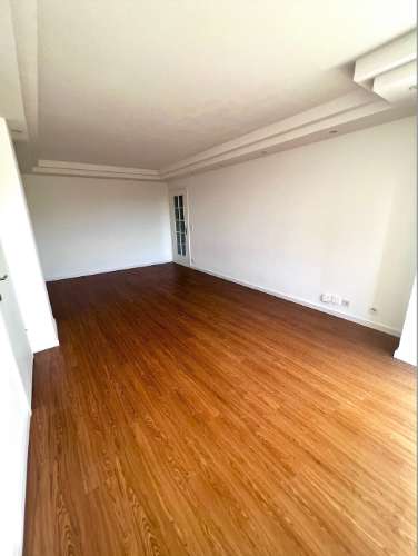 T2 Remodelado em Ramalde com Garagem e Arrumos