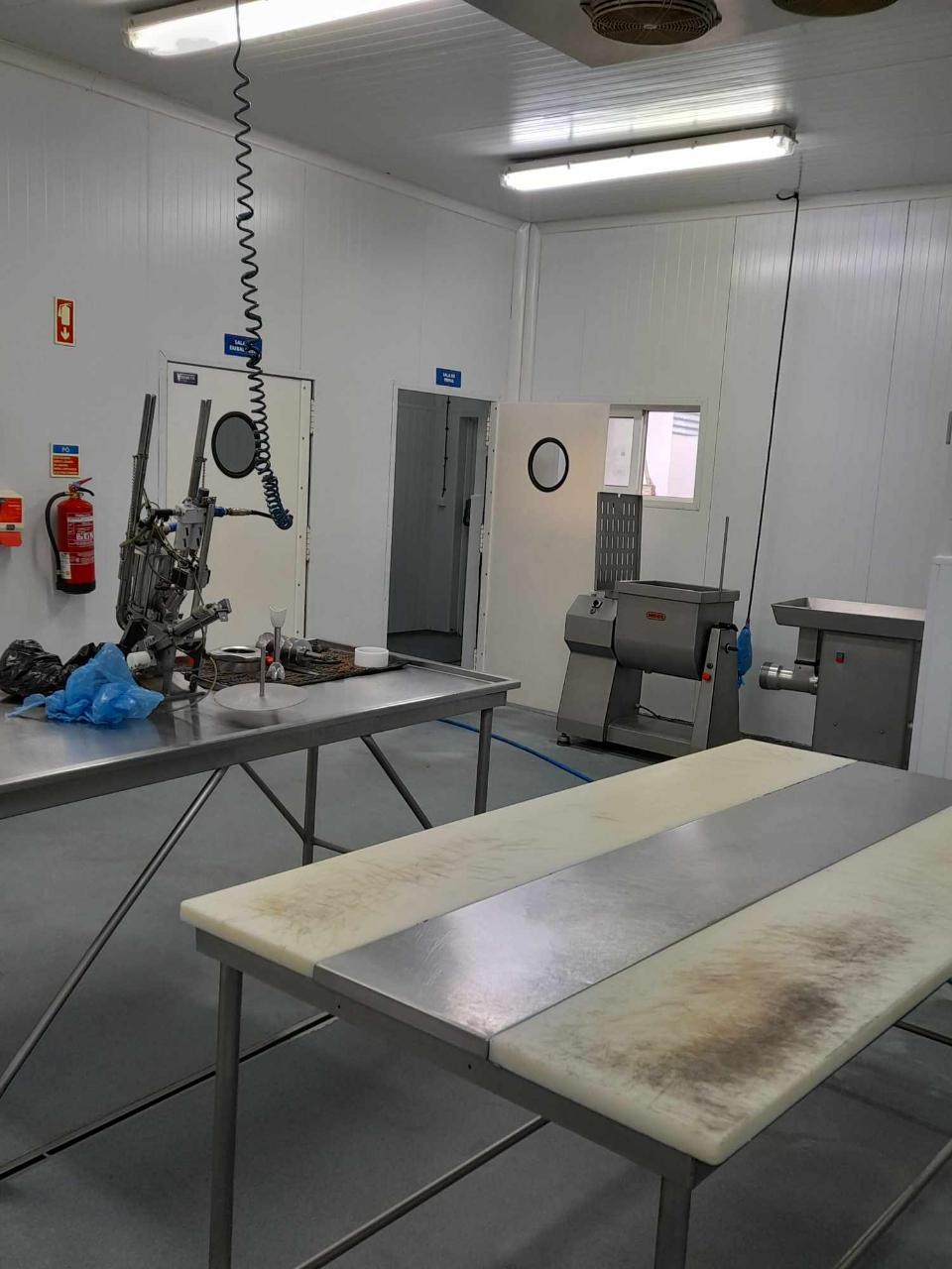 Fábrica pronta a laboral - SETOR ALIMENTAR