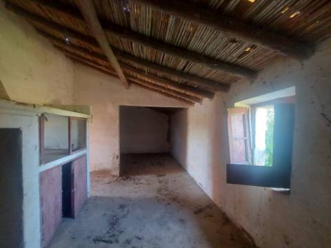 Monte Alentejano com amplas áreas de construção! Ideal para Turismo Rural! Oportunidade!